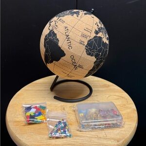 NWT Cork Globe with colored push pins and flags Globe Trekkers adventure globe